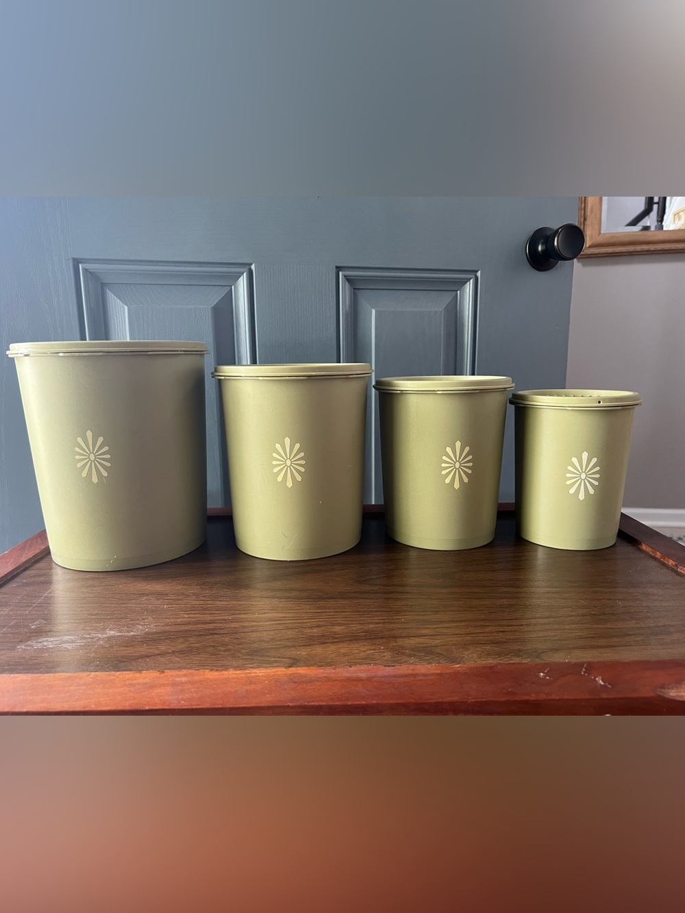 Vintage Tupperware Servalier Set of 4 Avacado Green Canisters